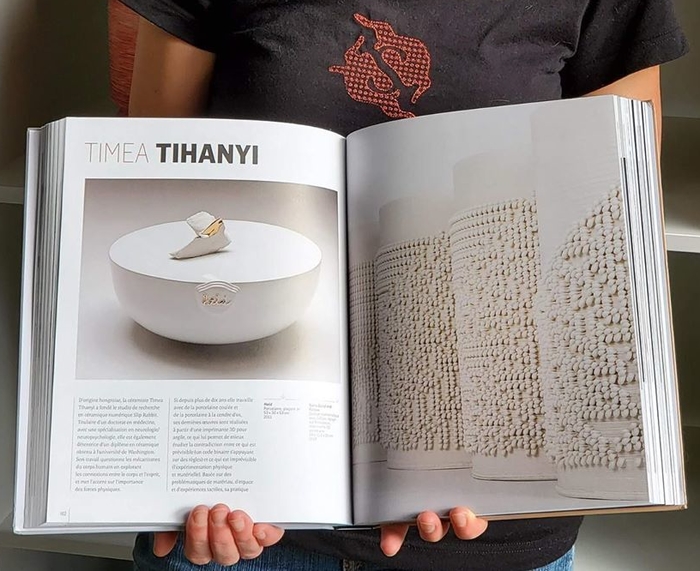 Timea Tihanyi with Ceramique book