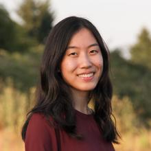 Portrait photo of Elizabeth Xiong