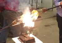 Joining of the glass hands at Glass Facilities Celebration